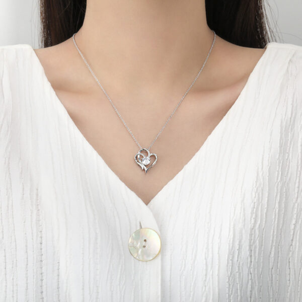 3b9f1640-5f0e-407a-9f73-2ee68131a873.jpg Personalized Heart-shaped Necklace