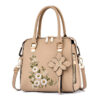 670e1e89-22d1-44ef-904e-e7f64c470afb.jpg Fashion Flowers Embroidered Handbag