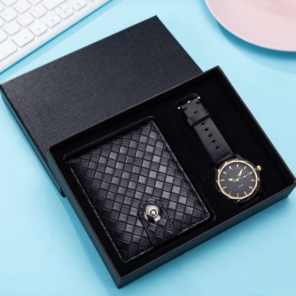 914361c2-a5c0-4641-a885-d79f0aa73443.jpg Leather Watch and Wallet Set