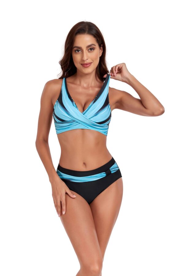 O1CN01RECt8R1TlKBLtPOcA_2212076082422-0-cib.jpg New Bikini Split Swimsuit Lady Sexy Halter