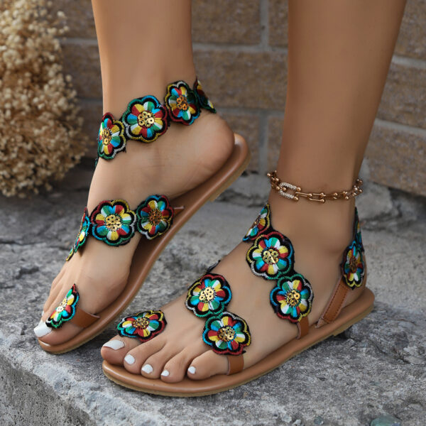 ddea80c4-cbe2-49d8-90e3-1aba44f83b5b.jpg Ethnic Style Flowers Flat Sandals