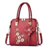 e47bd936-7aef-4cd6-8530-0291c921290f.jpg Fashion Flowers Embroidered Handbag